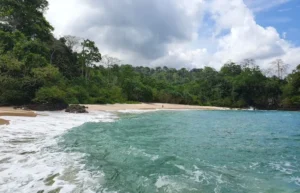 Pantai Teluk Hijau Banyuwangi