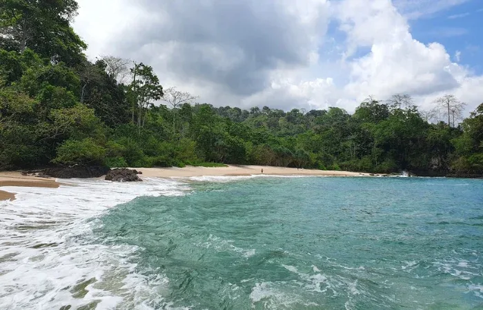 Pantai Teluk Hijau Banyuwangi