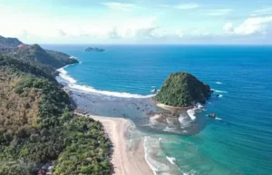 Pulau Merah BWI