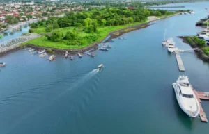 Panorama Pantai Boom Banyuwangi