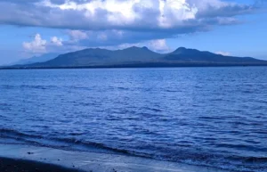 Pantai Pasir Ireng