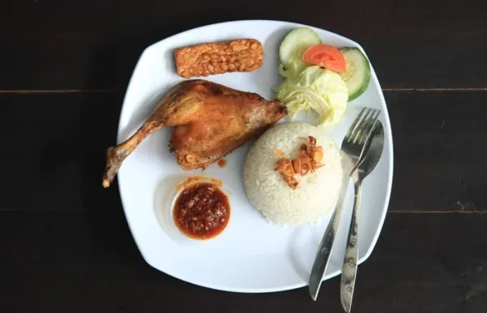 Nasi Tempong di Banyuwangi