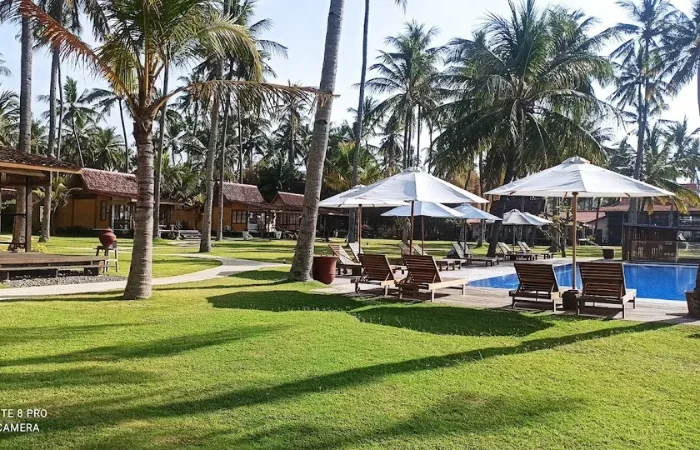 Pantai Solong Banyuwangi
