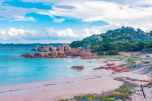 Pantai Laut Merah Banyuwangi