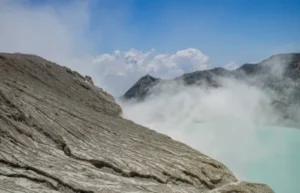 Kawah Ijen Blue Fire Banyuwangi