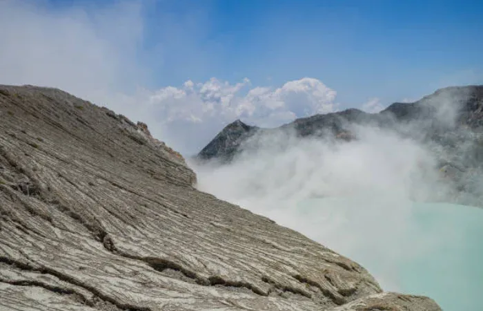 Kawah Ijen Blue Fire Banyuwangi