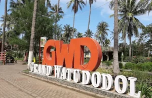 Pantai Grand Watu Dodol Banyuwangi