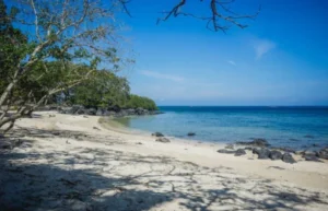 Pulau Menjangan Dari Banyuwangi-001
